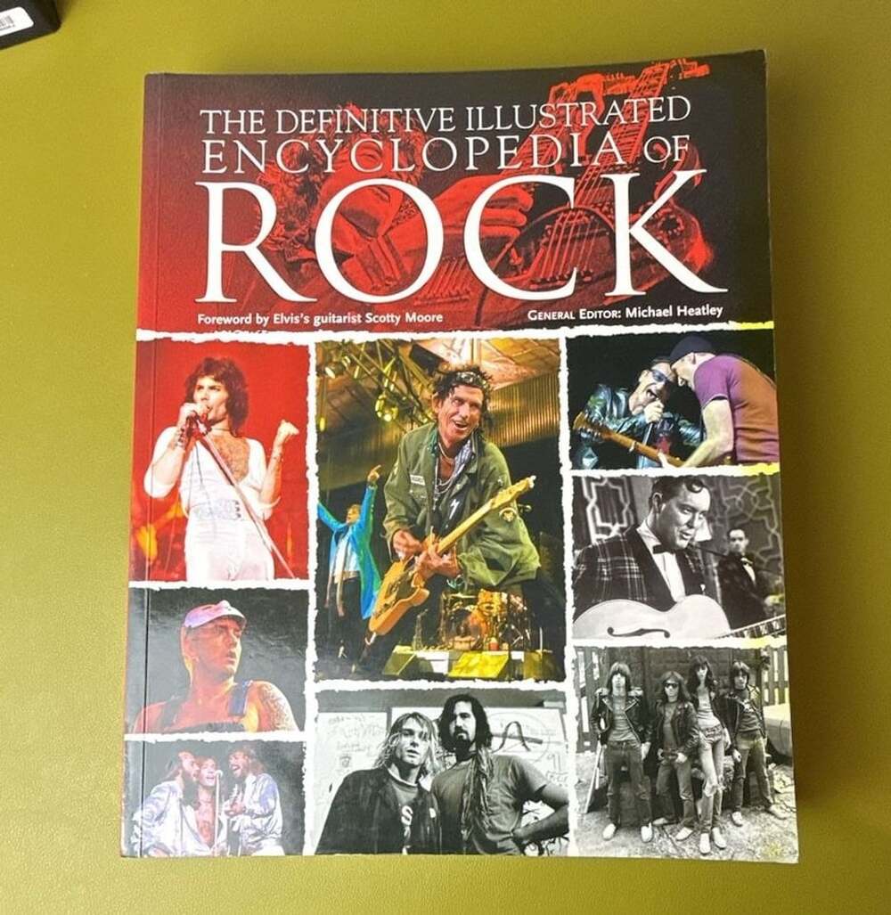 Star Fire The Definitive Illustrated Encyclopedia Of Rock Book